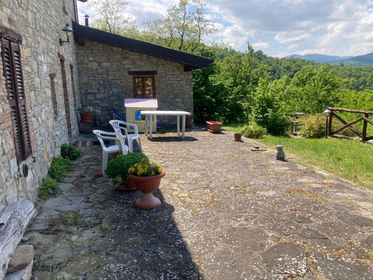 Casa In Sasso Con Piscina Villa Vernasca Bagian luar foto